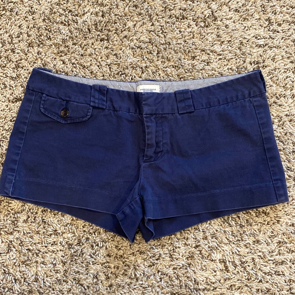 American Eagle navy blue twill shorts